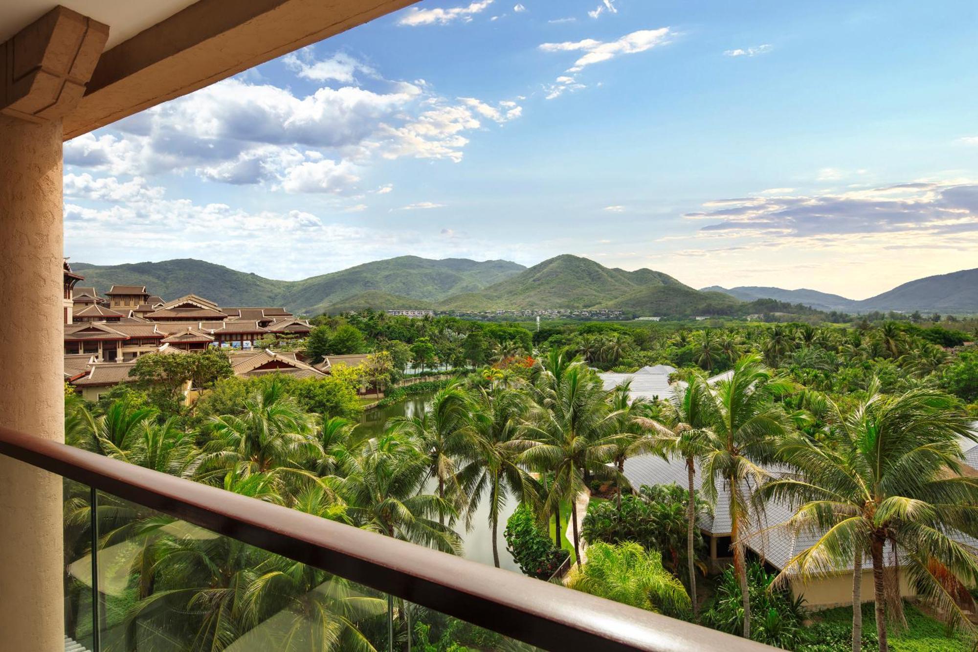 Hilton Sanya Yalong Bay Resort & Spa Exterior photo