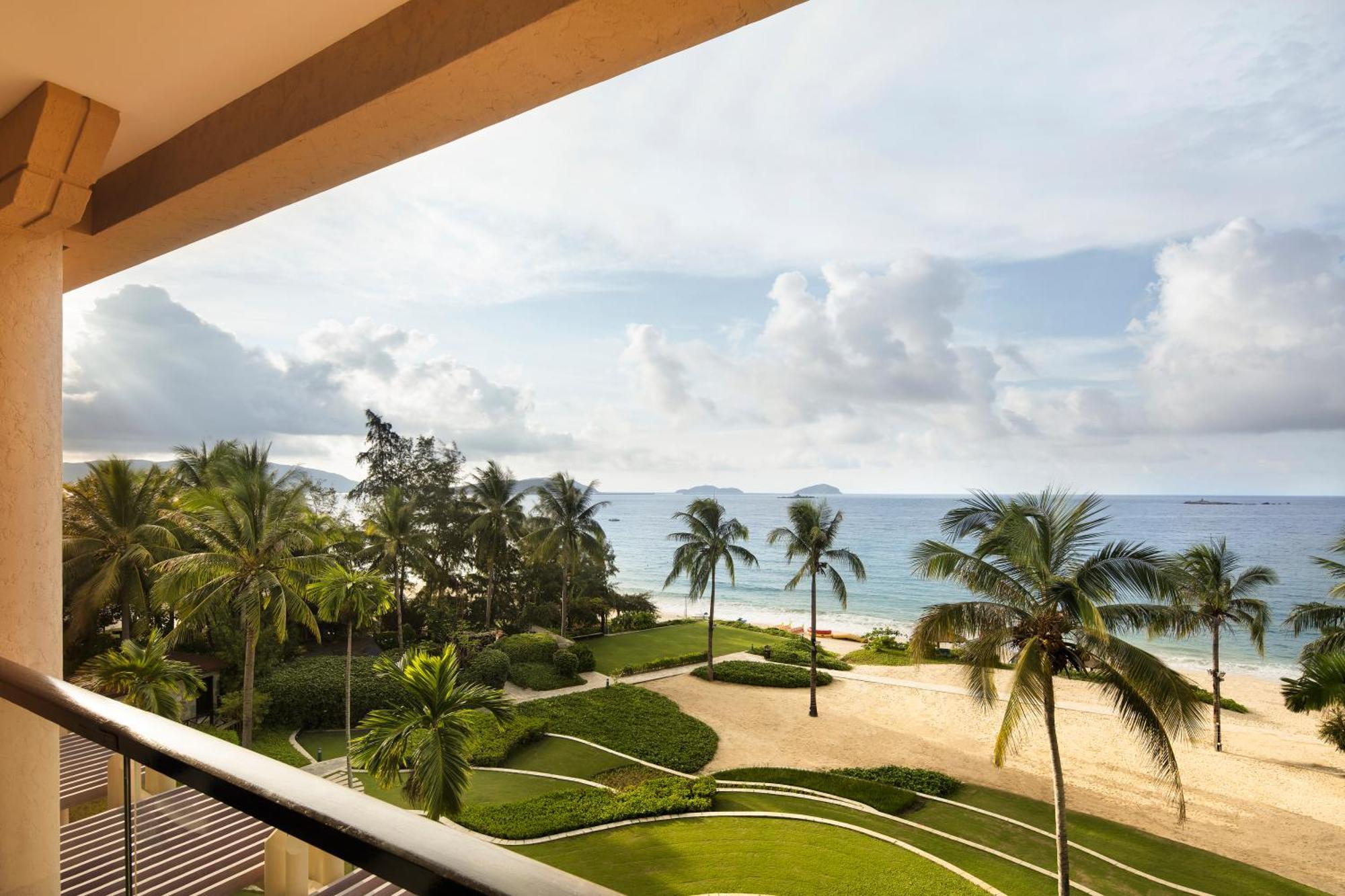 Hilton Sanya Yalong Bay Resort & Spa Exterior photo