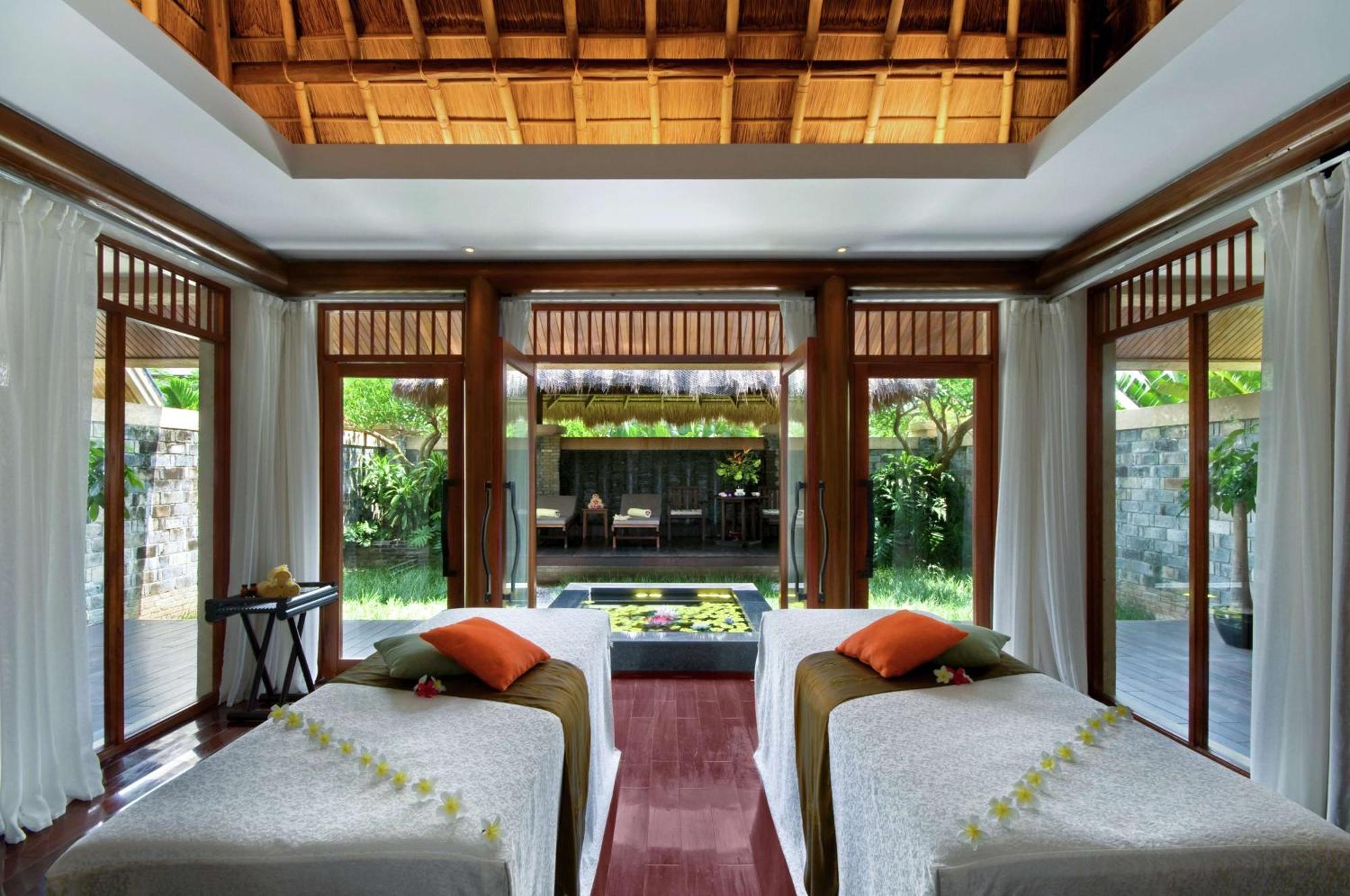 Hilton Sanya Yalong Bay Resort & Spa Exterior photo