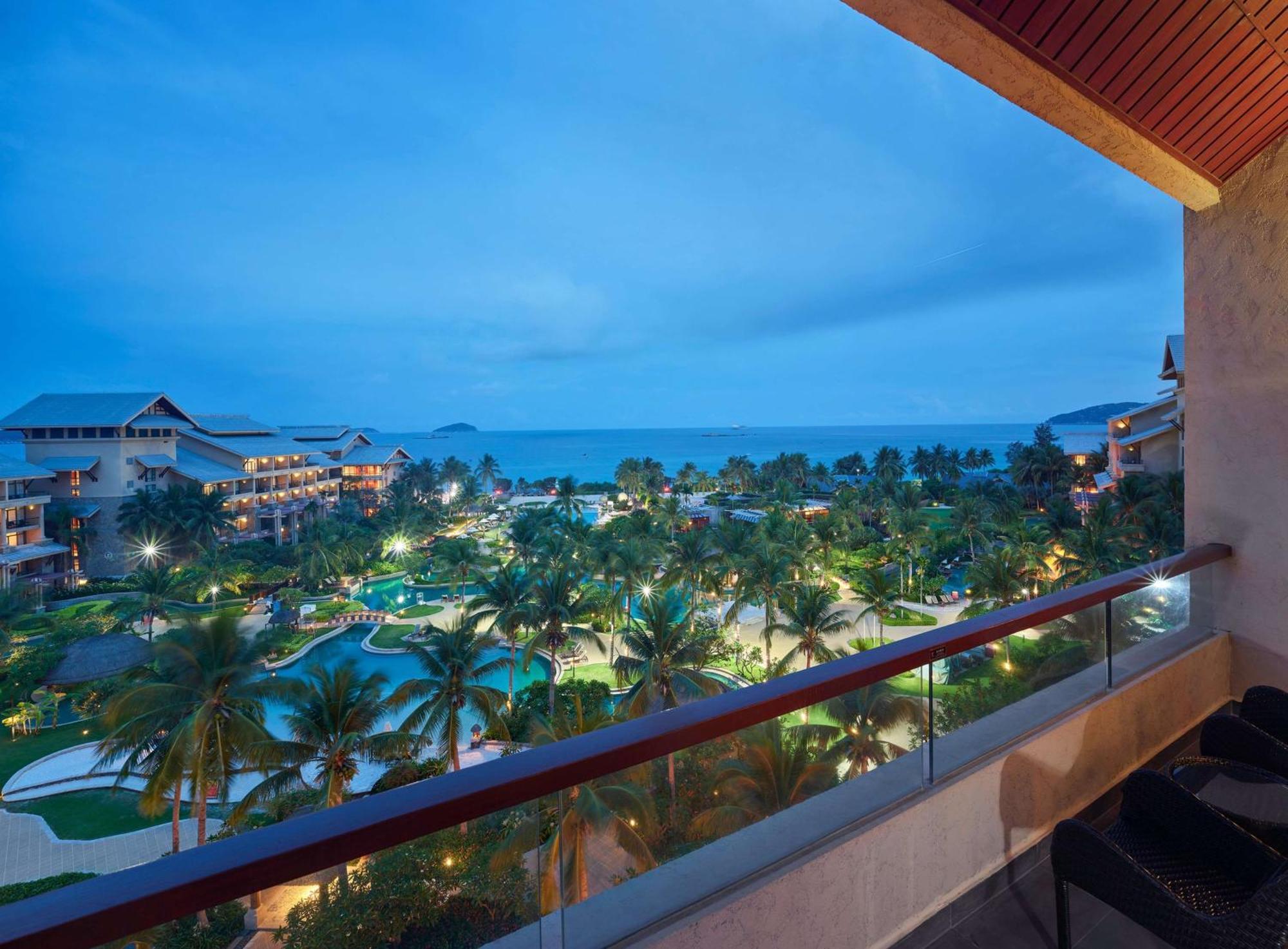 Hilton Sanya Yalong Bay Resort & Spa Exterior photo
